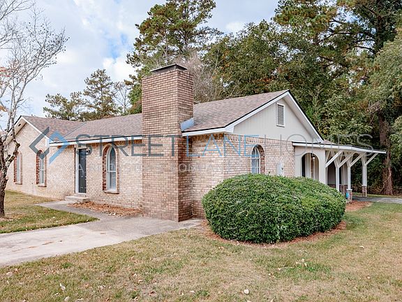 3rd image of 100 Delbrock Dr