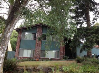 10520 9th Ave NE, Seattle, WA 98125