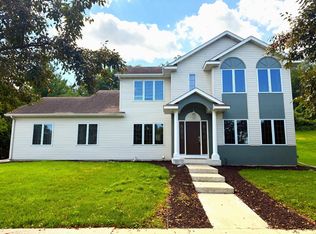 3018 Mayowood Common Cir SW, Rochester, MN 55902