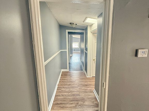 3rd image of 1015 Cathedral St APT 4-1