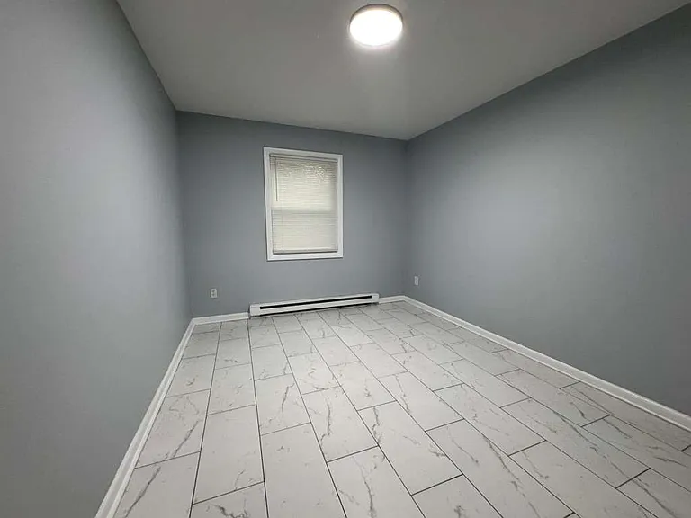 560 Main St #O1E — Photo 13