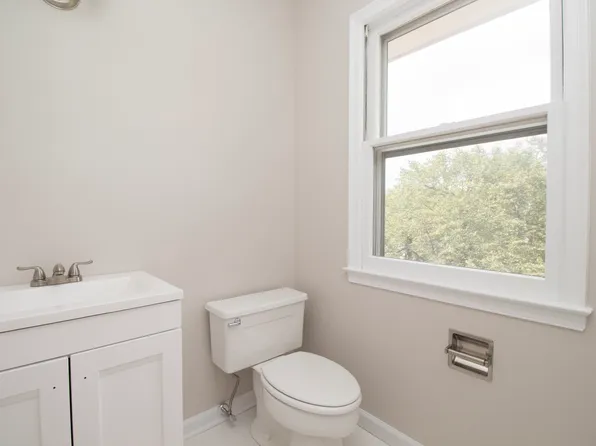 1058 Boston Post Rd, Rye, NY 10580