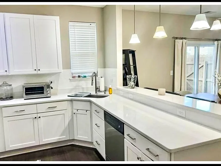 4405 Turnworth Arch — Photo 4