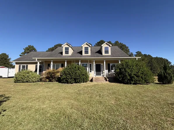 114 Nancy Ln, Fitzgerald, GA 31750