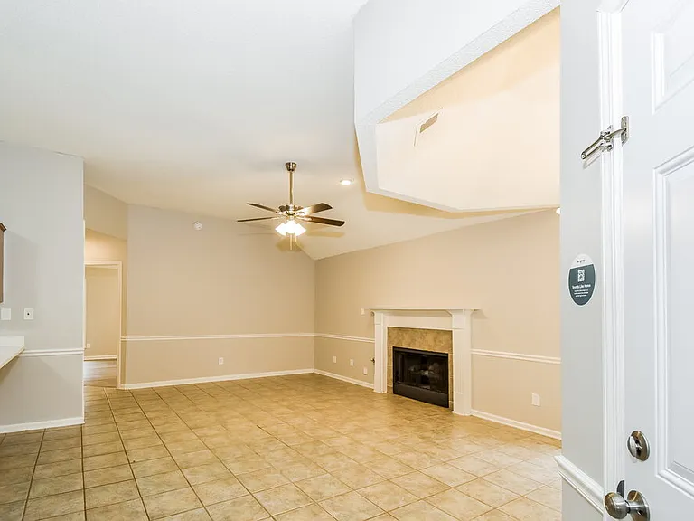4480 Glenchase Dr — Photo 4