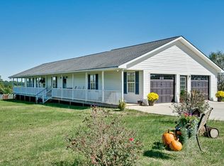 1325 Christopher Rd, Campobello, SC 29322