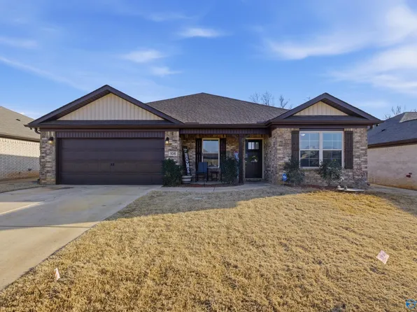 106 Cedar Lake Rd, Toney, AL 35773
