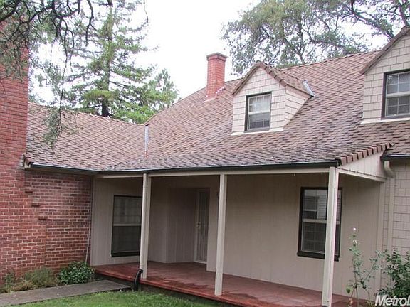 3rd image of 540 Landis Cir