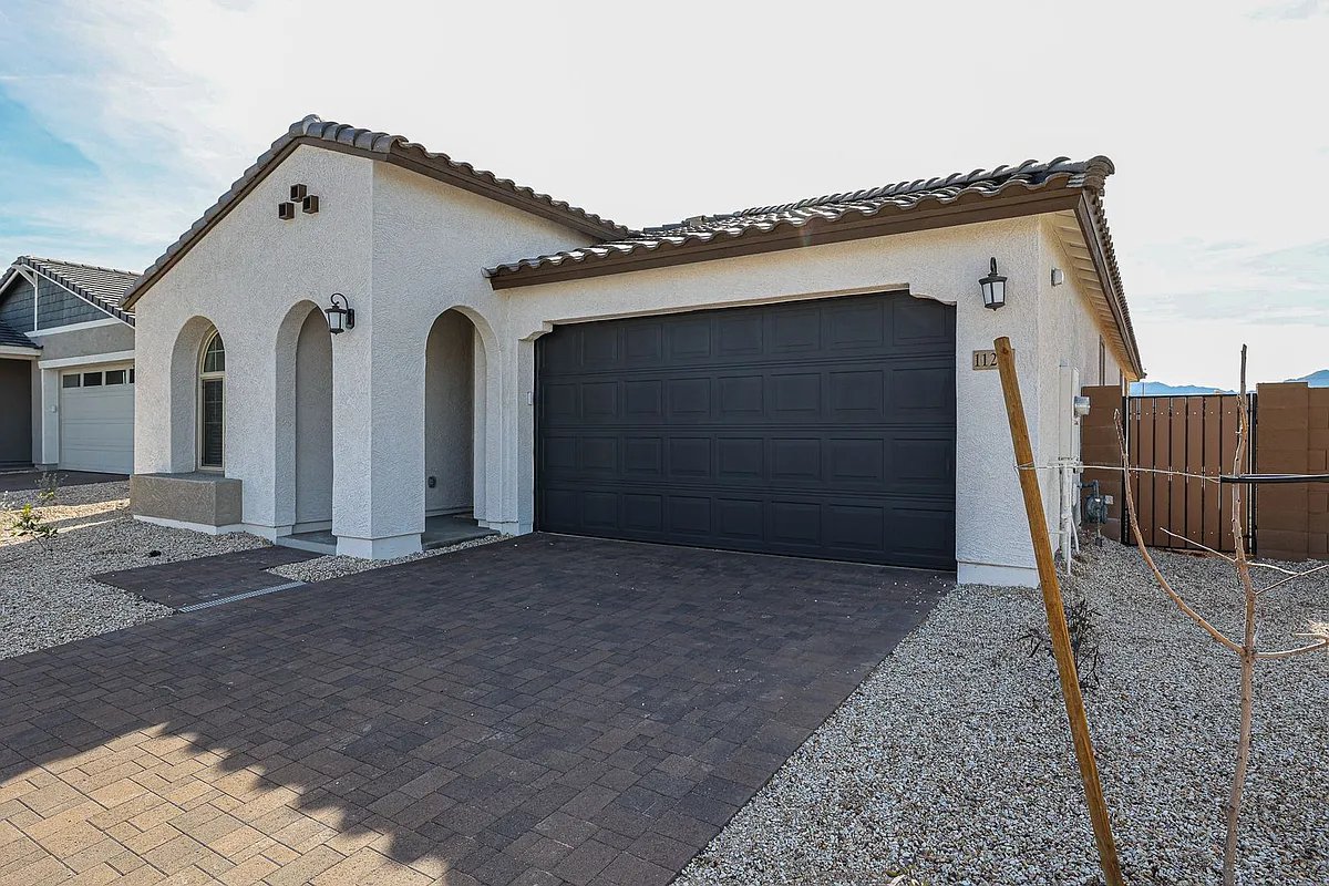 Building Photo - 11231 W Levi Dr