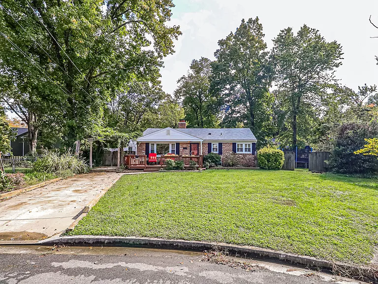 8113 Carlyle Pl — Photo 4