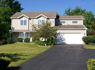6766 Mullberry Ct, Saline, MI 48176