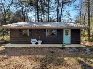 46 Blackgum Ln, Sapphire, NC 28774