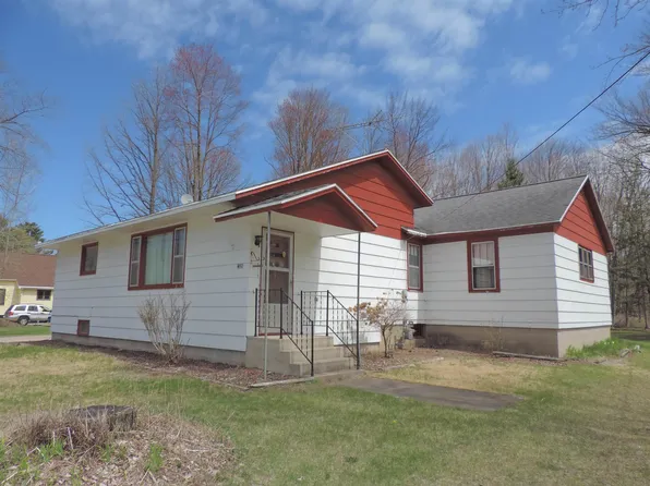 402 N Mill St, Suring, WI 54174