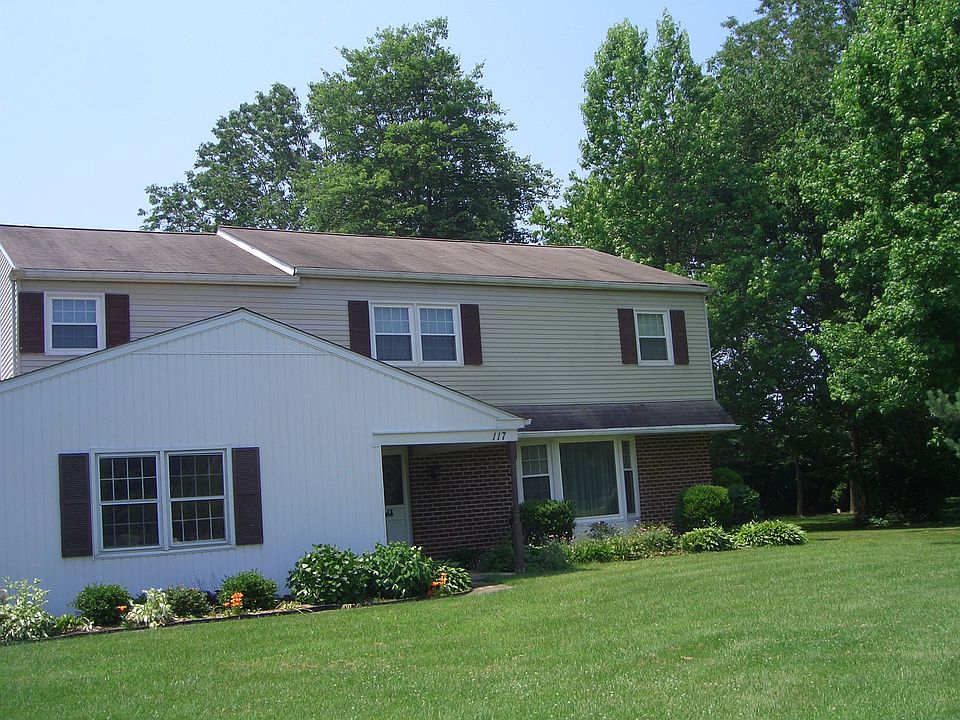 2nd image of 117 Caroline Dr