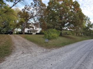 11650 S Smith Hatchery Rd #R, Columbia, MO 65203