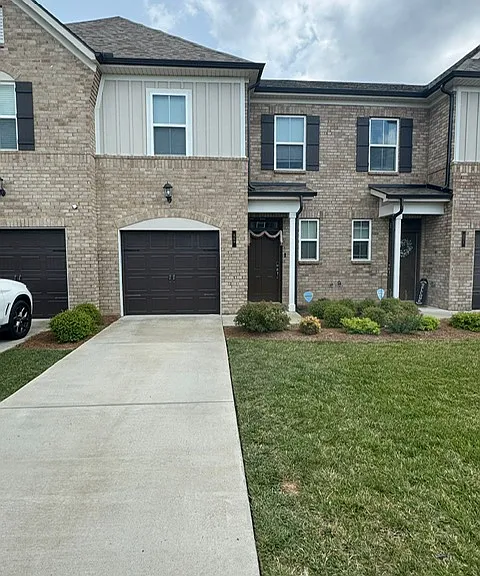 269 Netherlands Blvd — Photo 1