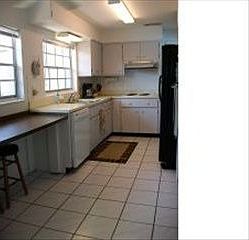 4th image of 330 Sheridan Ave