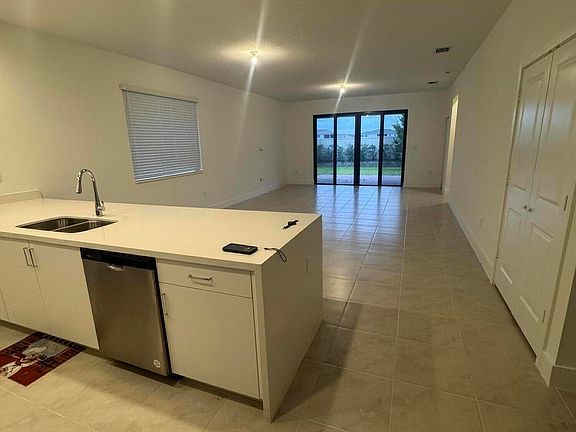 5th image of 5120 Nevola Avenue