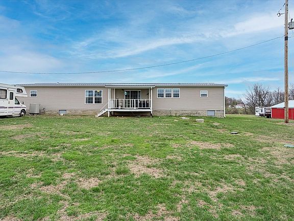 4th image of 1926 Fairview Rd