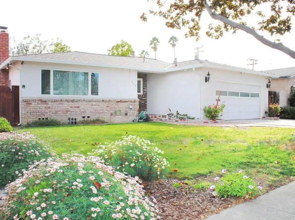 717 Woodhams Rd, Santa Clara, CA 95051