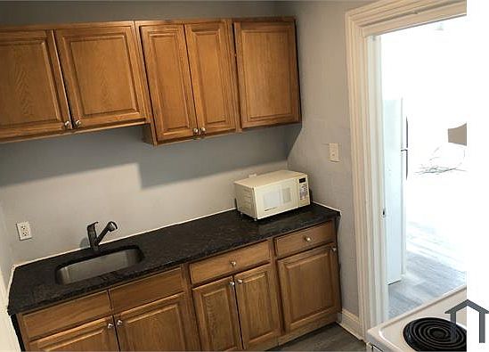 3rd image of 5229 Germantown Ave #3
