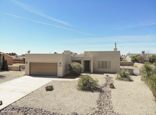 5611 Boxwood Ln, Las Cruces, NM 88012