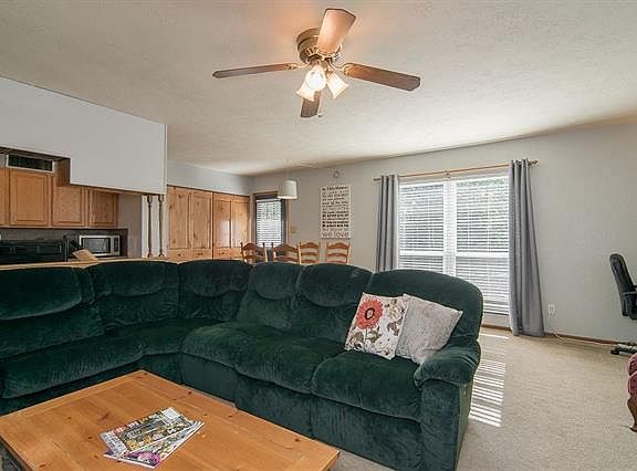 5th image of 740 Meadow Mead Dr
