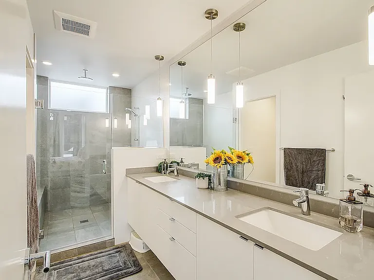 2609A SW Adams St — Photo 13