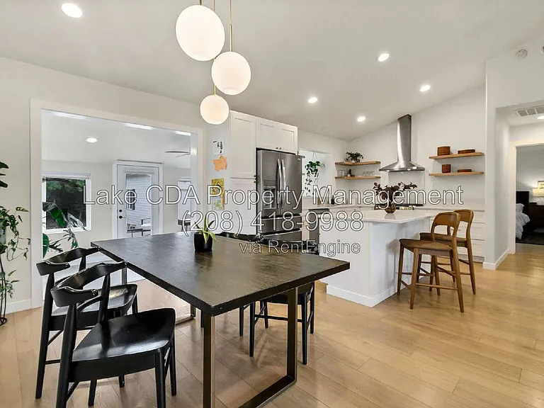 2082 E Greenleaf Ln — Photo 9