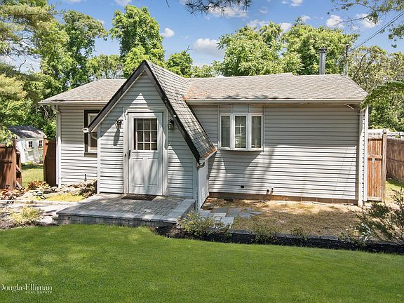 2nd image of 63 Highview Dr