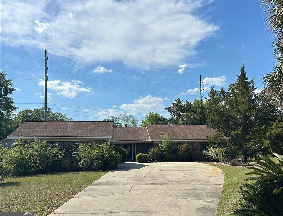 1st image of 103 Cartwright Cir