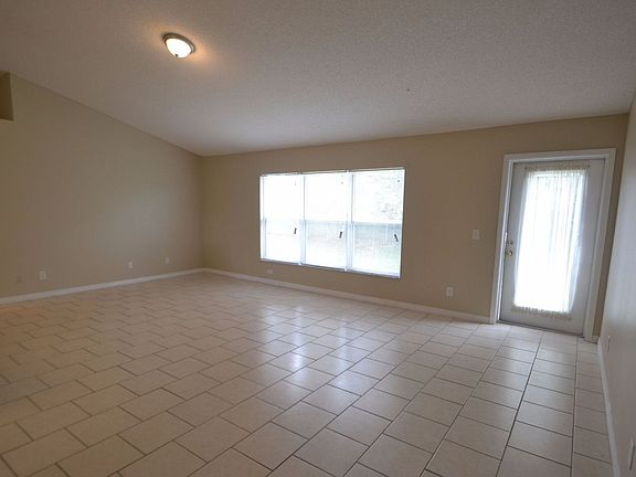 2nd image of 110 Flatfish Ct