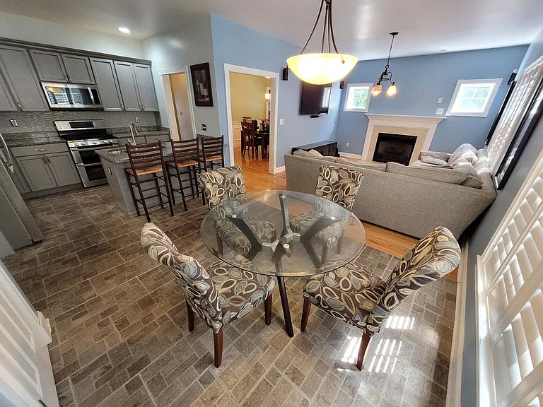 26 Crosswoods Path Blvd — Photo 6