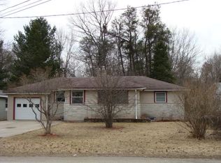 1011 Grant St, Alpena, MI 49707
