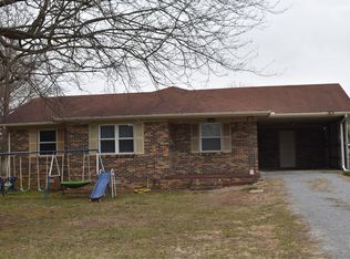 1396 Old Highway 52, Lafayette, TN 37083