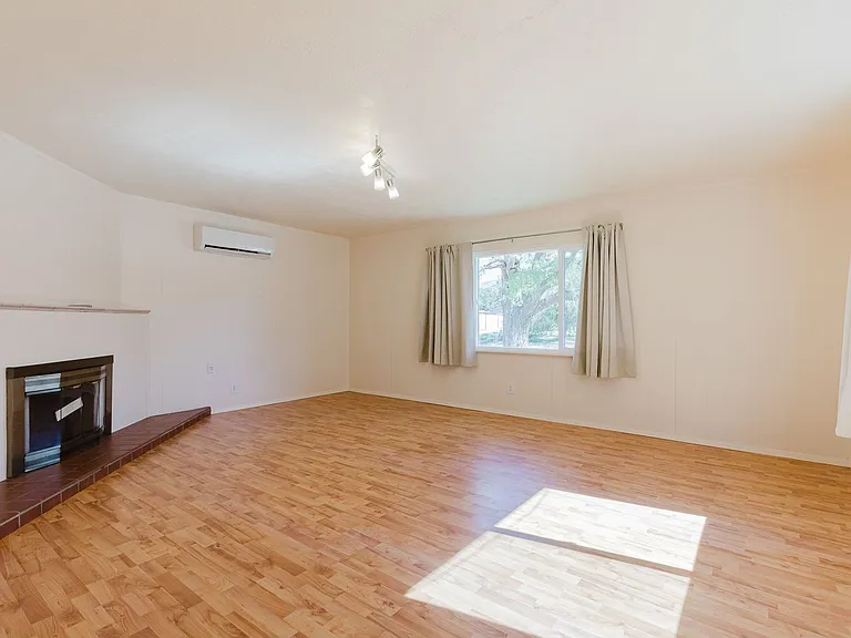 1502 Campbell Pl — Photo 22
