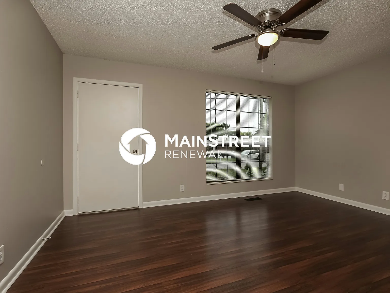 431 Sunset Dr — Photo 3