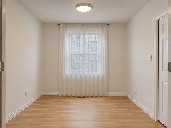 5th image of 2955 W Wilcox St APT 1