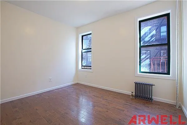 Rented by Arwell Realty | media 15