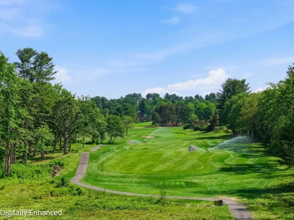 2 Dove Ln Unit 2, Andover, MA 01810