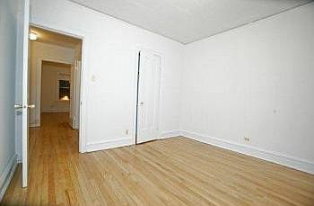 2nd image of 4250 N Kedvale Ave APT 1w