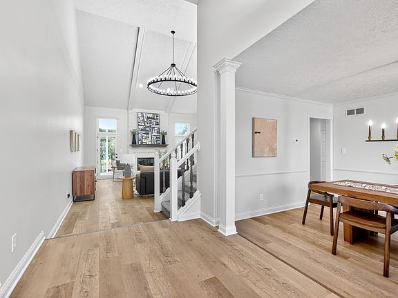 5th image of 6079 Timberbend Dr