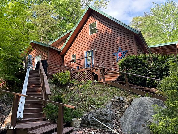 2nd image of 186 Raspberry Ridge Rd