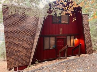 24081 Lakeview Dr, Crestline, CA 92325