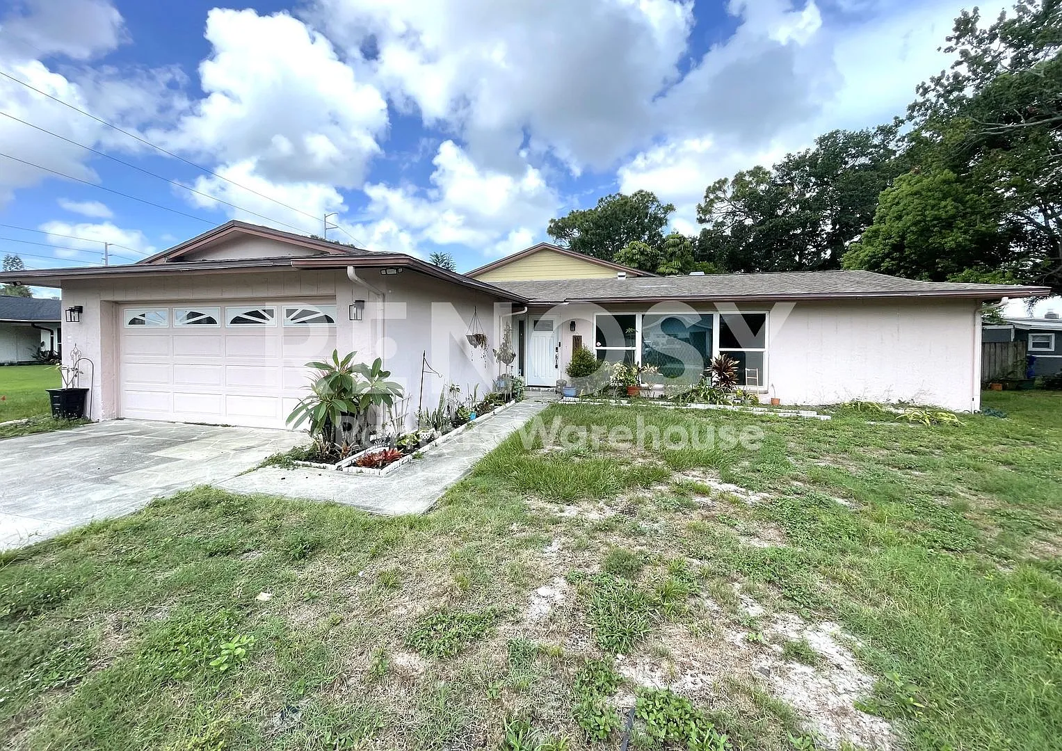 Largo - 4 Bed/2 Bath Single Family Home with Fenced Yard — Photo 1