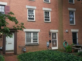 738 1/2 9th St SE, Washington, DC 20003