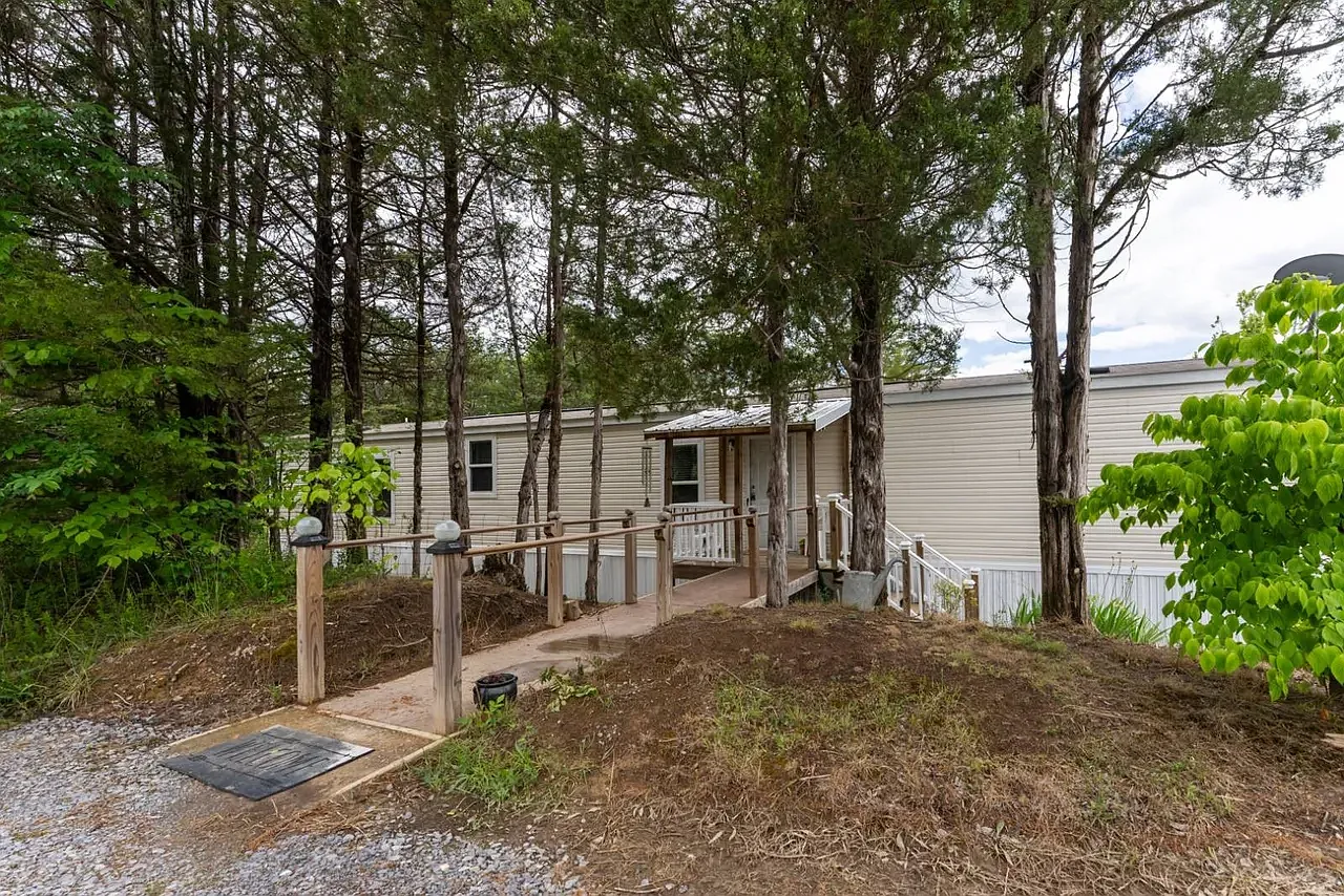1225 Holbert Cemetery Rd — Photo 1