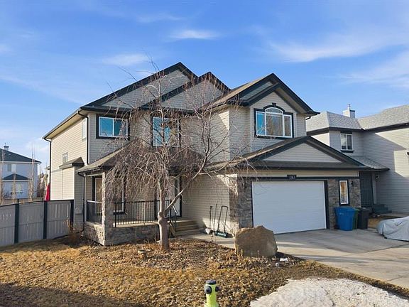 2nd image of 283 Springmere Link