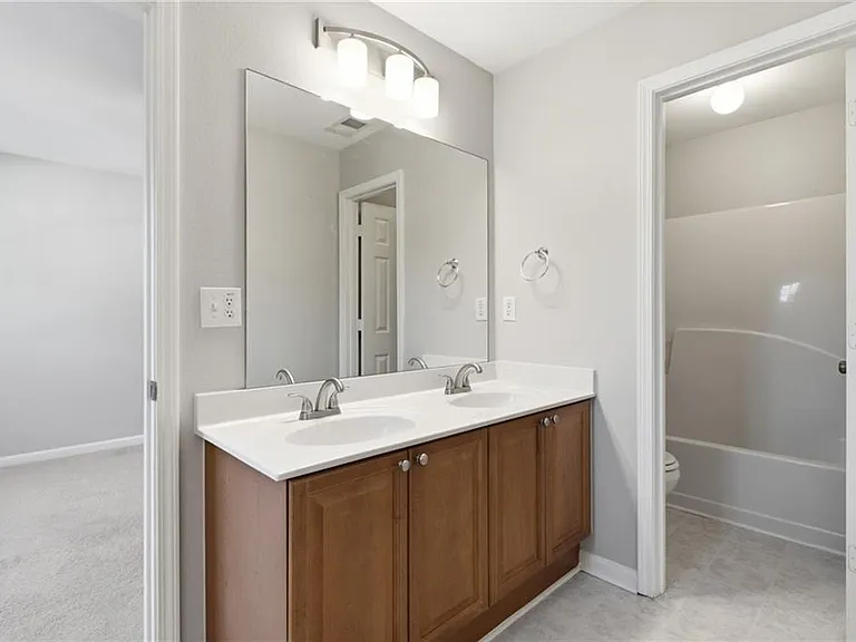218 Ranier Ct — Photo 26