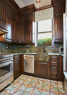Sold by Compass | media 4